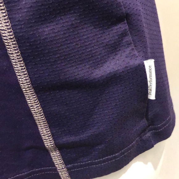 Peak Performance athletic top - Picture 5 of 7